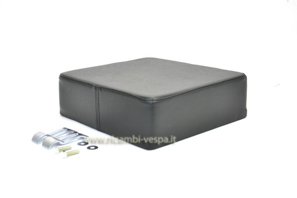 Cuscino posteriore di colore Nero per Vespa 125 V30>33T/VN/​VM/​150 VL/​VB 