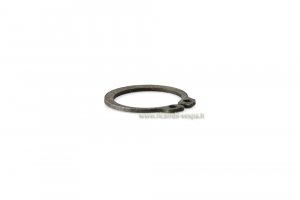 Seeger ring fixing bearing on gear shaft for Vespa 125 VM1&gt; 2 &#x2F; VN1&gt; 2T &#x2F; 150 VL1&gt; 3T &#x2F; VB1T 