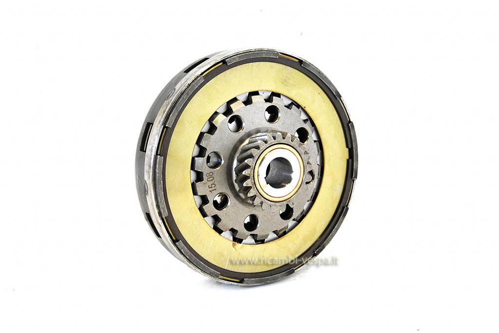Complete assembled clutch with reinforcement ring 