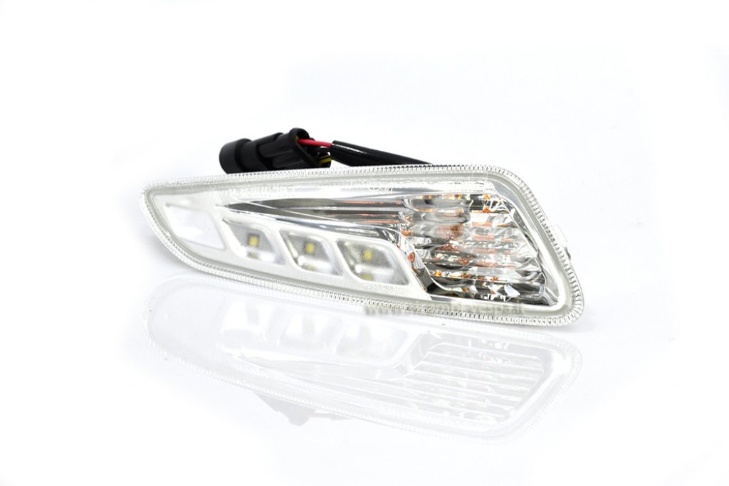 Piaggio front left indicator with LED daylight for Vespa 125/150 Sprint-Primavera with E13 mark 