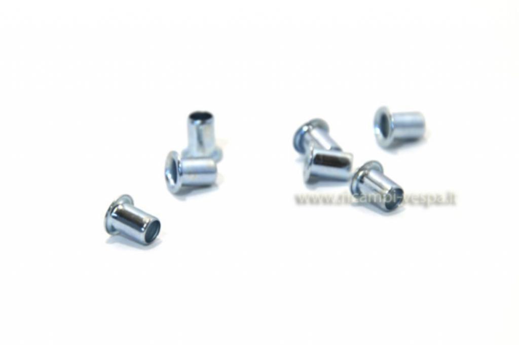 Kit of eyelet rivets for  horn cover (7 pcs) 