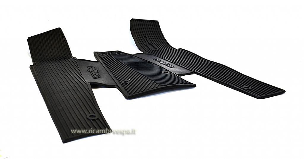 Black rubber mat 