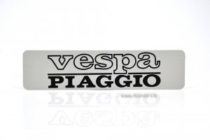 Targhetta Vespa Piaggio su serbatoio per CIAO - Sì - BRAVO (mercato estero) 